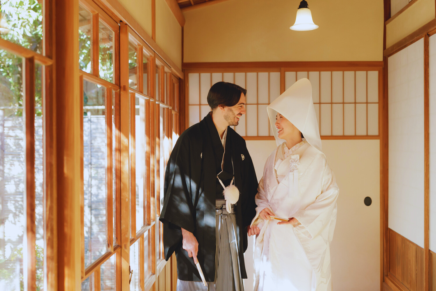 \国際結婚の2人を応援/ オンライン相談会