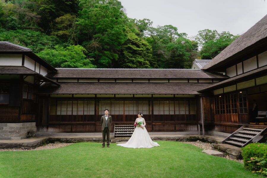 緑薫る日 春の光に包まれて— 鶴翔閣で叶えた 心を結ぶ祝宴—